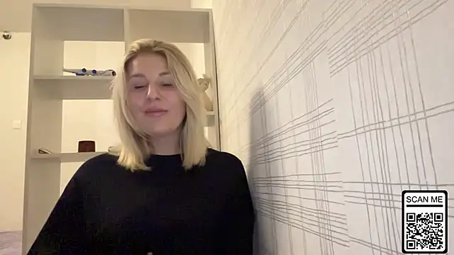 Snapshot of Blondie_xoxoxo chatting on 26, 10, 2025 Blondie xoxoxo online show from 26, 10, 2025