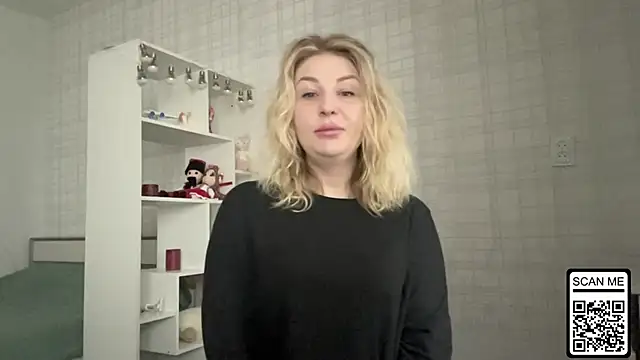 Snapshot of Blondie_xoxoxo chatting on 2, 2, 2026 Blondie xoxoxo online show from 2, 2, 2026