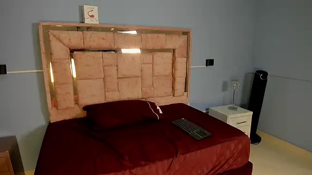 LICKY LOV online show from 23, 9, 2025