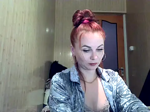 Kisa26311 online show from 15, 10, 2025