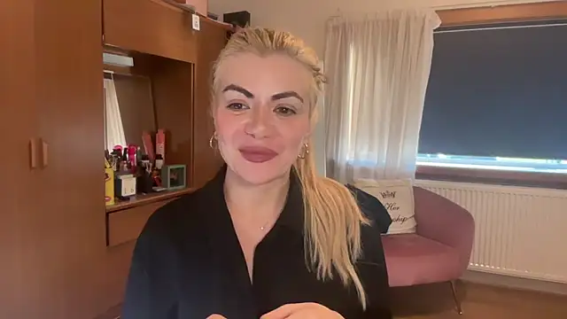 princess17 online show from 16, 9, 2025