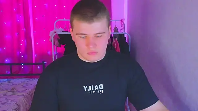 kittenmurr online show from 3, 3, 2026