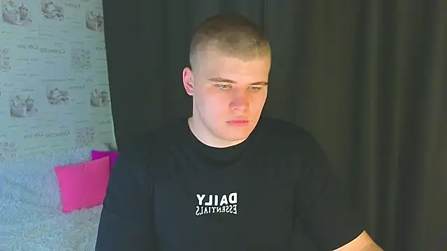 kittenmurr online show from 20, 9, 2025