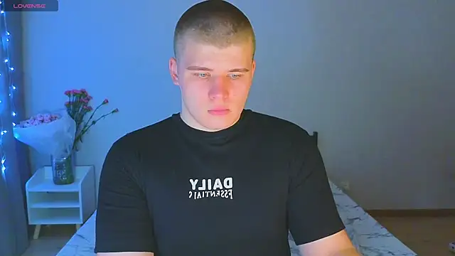 kittenmurr online show from 10, 11, 2025