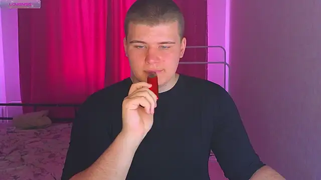 kittenmurr online show from 14, 4, 2026