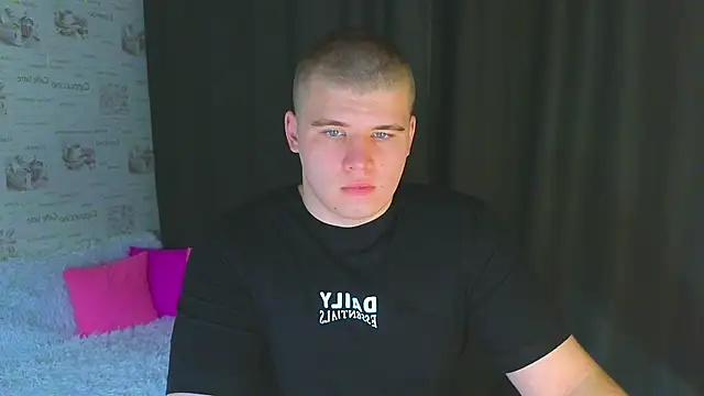 kittenmurr online show from 19, 9, 2025