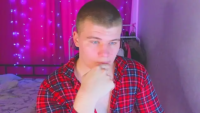 kittenmurr online show from 10, 2, 2026