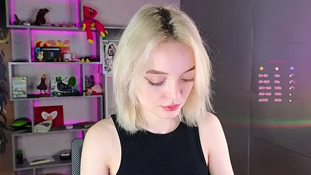 ShizukaBlanche online show from 12, 9, 2025