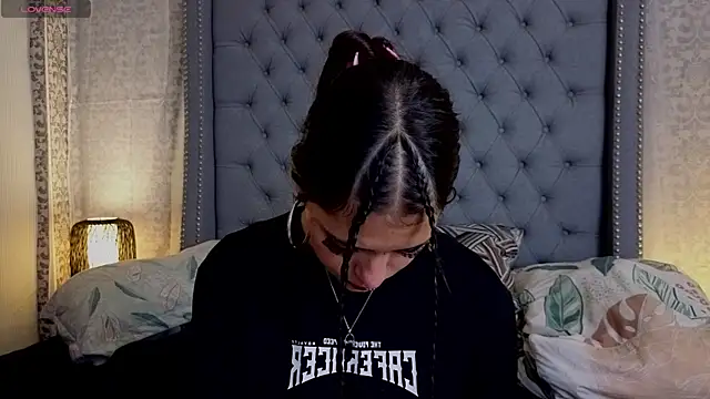 Abby roussee online show from 14, 11, 2025