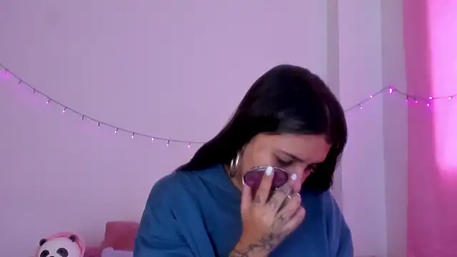 Abby roussee online show from 6, 10, 2025