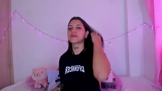 Abby roussee online show from 29, 9, 2025