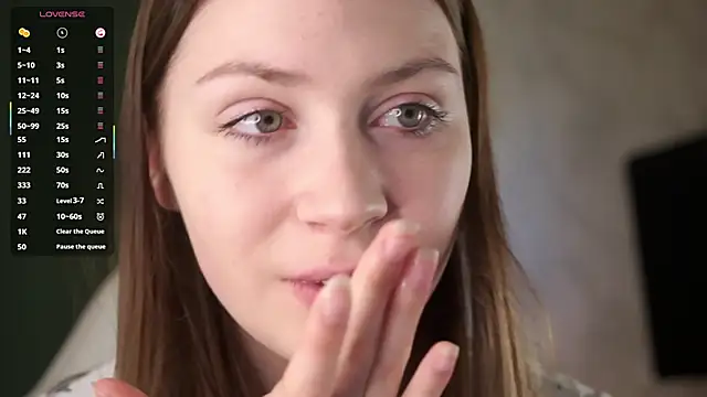 Snapshot of Stella_of_steel chatting on 8, 10, 2025 Stella of steel online show from 8, 10, 2025