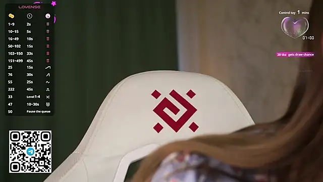 Snapshot of Stella_of_steel chatting on 19, 11, 2025 Stella of steel online show from 19, 11, 2025