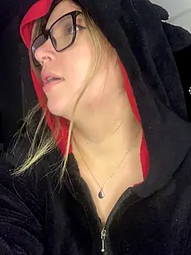 Blair Bunnyy online show from 8, 1, 2026