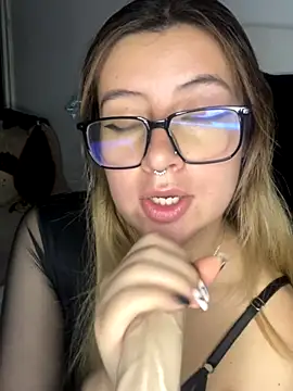 Blair Bunnyy online show from 28, 11, 2025