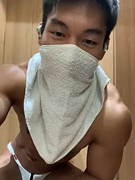 masucle216 online show from 3, 12, 2025