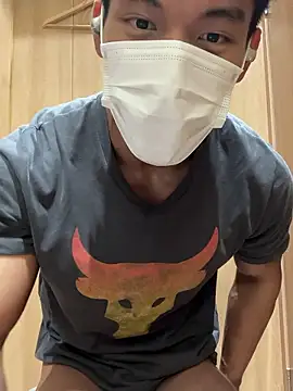 masucle216 online show from 5, 11, 2025