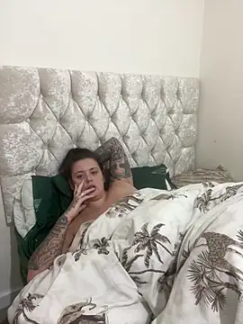 Charsworld online show from 19, 12, 2025