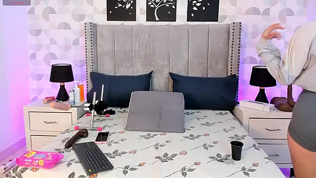 natasha moreno online show from 6, 1, 2026