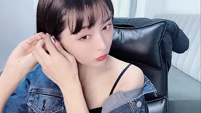 Ianxuan online show from 26, 11, 2025