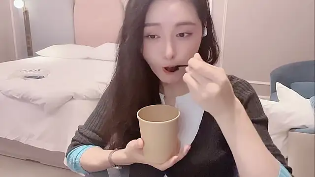 Ianxuan online show from 15, 11, 2025