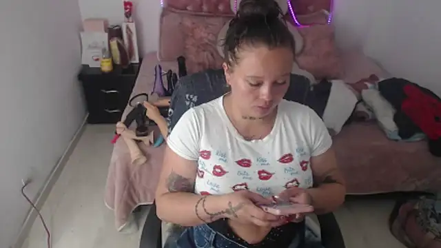 patty squirt  online show from 2, 4, 2026