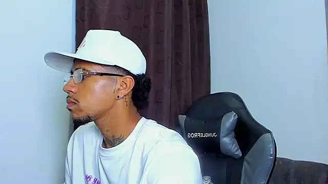 violet and myers online show from 18, 3, 2026