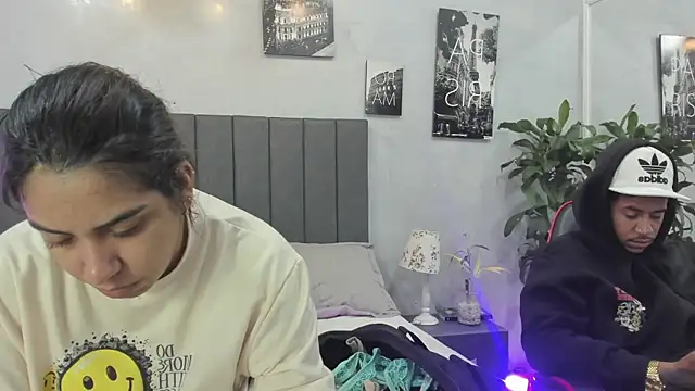 violet and myers online show from 23, 9, 2025