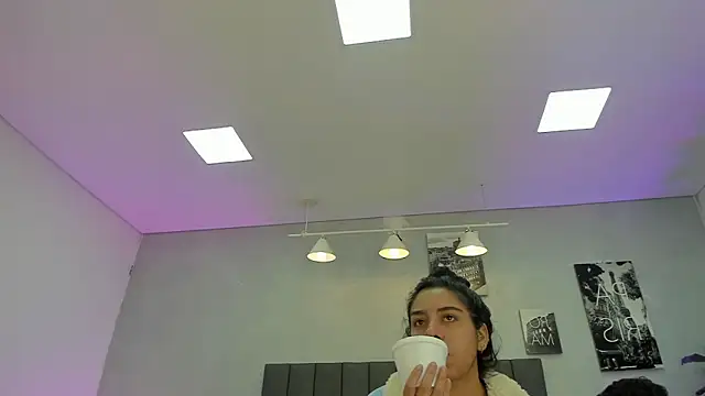 violet and myers online show from 13, 10, 2025