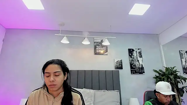 violet and myers online show from 4, 11, 2025