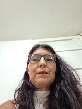 Snapshot of swity_foster chatting on 11, 5, 2026 swity foster online show from 11, 5, 2026