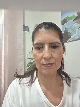 Snapshot of swity_foster chatting on 14, 5, 2026 swity foster online show from 14, 5, 2026