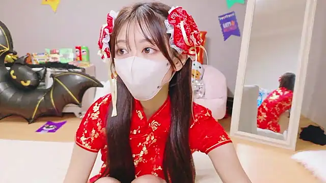 Snapshot of Yuna-ch chatting on 26, 10, 2025 Yuna-ch online show from 26, 10, 2025