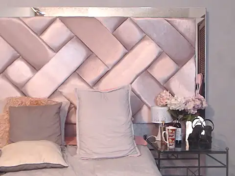 Ashleyroberst online show from 3, 2, 2026