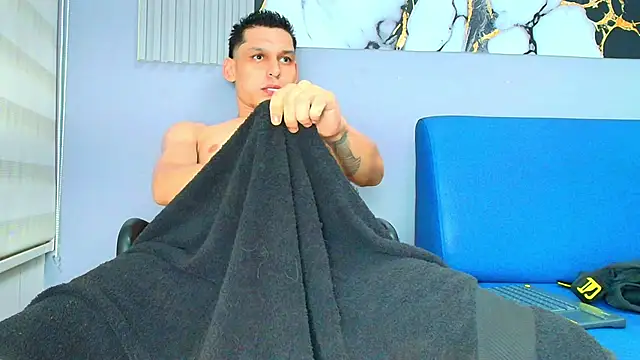 Snapshot of MARCUS_SMITHH1 chatting on 11, 11, 2025 MARCUS SMITHH1 online show from 11, 11, 2025