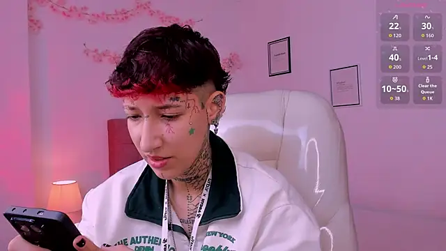 Luci Rose online show from 12, 4, 2026