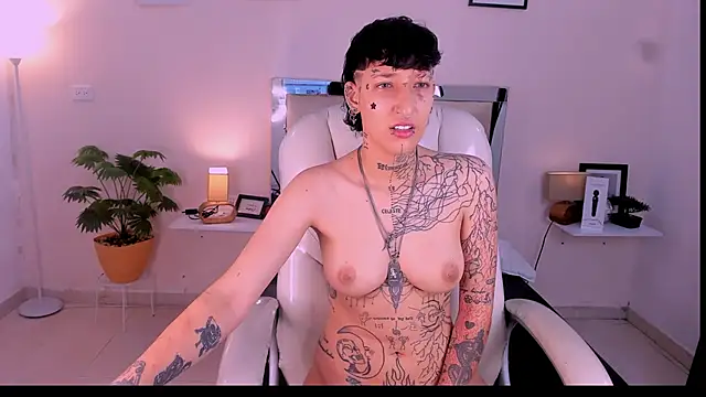 Luci Rose online show from 5, 11, 2025