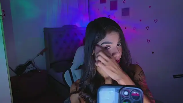 BrunetteAdams001 online show from 29, 5, 2026