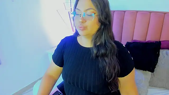 Tessa Sinclaire online show from 3, 10, 2025