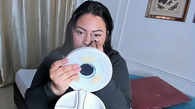 Tessa Sinclaire online show from 24, 9, 2025