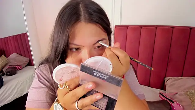 Tessa Sinclaire online show from 13, 2, 2026