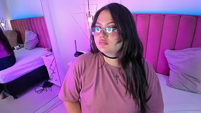 Tessa Sinclaire online show from 28, 3, 2026