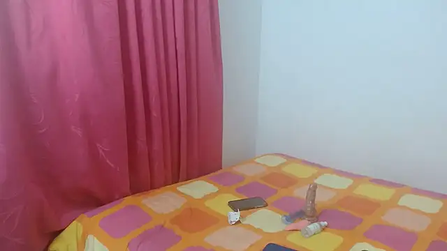 lolascarlett online show from 19, 9, 2025