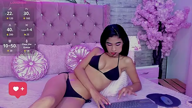 ZaryJonnes online show from 25, 9, 2025