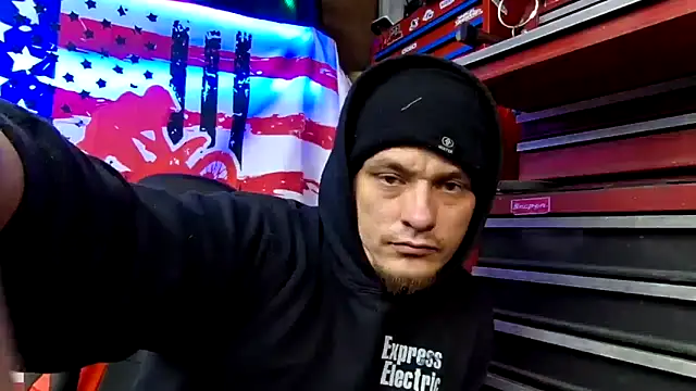 Snapshot of twistafatpipe chatting on 4, 2, 2026 twistafatpipe online show from 4, 2, 2026