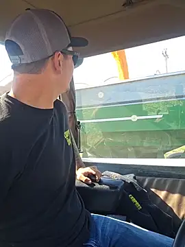 twistafatpipe online show from 16, 10, 2025