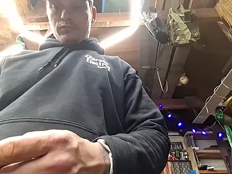 Snapshot of twistafatpipe chatting on 27, 2, 2026 twistafatpipe online show from 27, 2, 2026