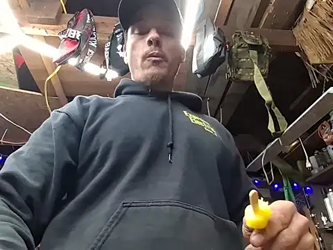 Snapshot of twistafatpipe chatting on 19, 2, 2026 twistafatpipe online show from 19, 2, 2026