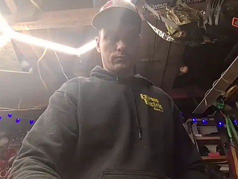 twistafatpipe online show from 14, 3, 2026