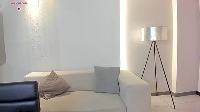 VeronicaBlue online show from 13, 11, 2025